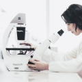 Microscope